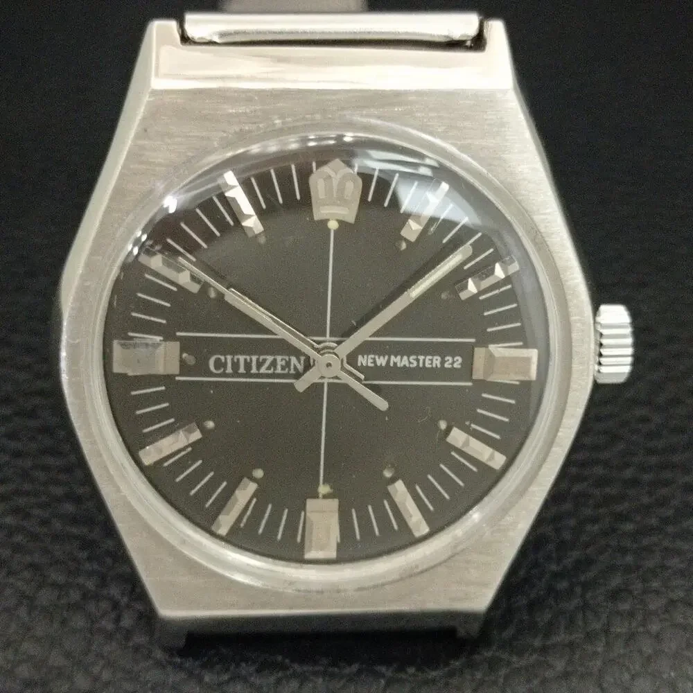 Vintage 1986 Citizen Manual Wound Mens Silver Watch & Silver accents